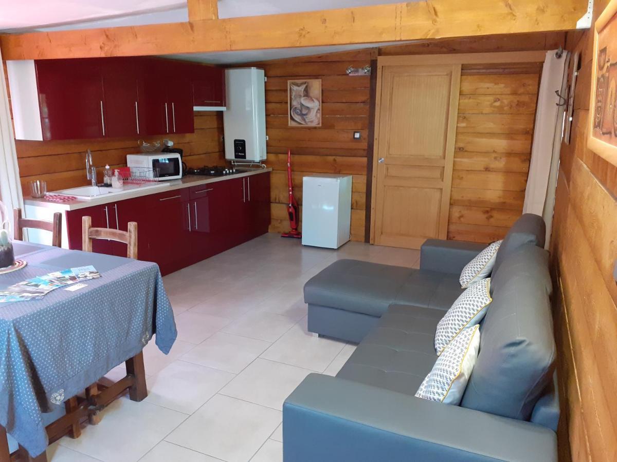 Gite De Haute Saintonge A Crazannes Kültér fotó